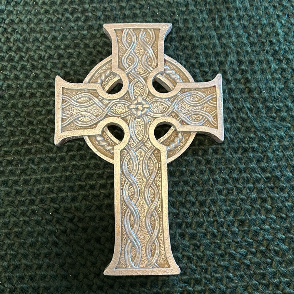Silver Cross 9x5 in - Picture 1 of 2